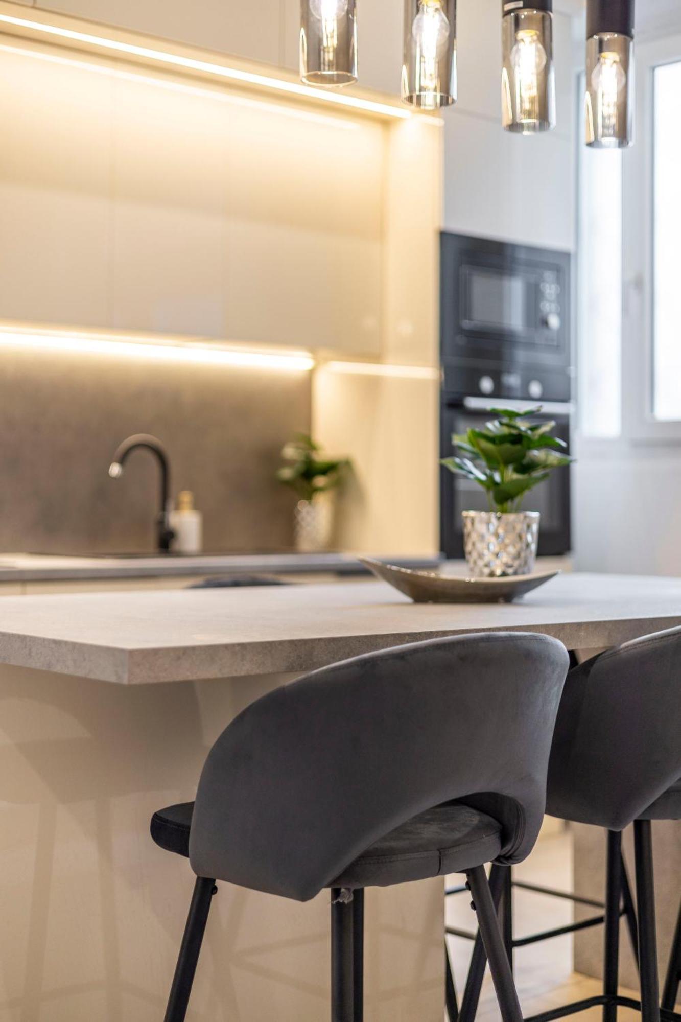 Luxury & Classy Central Apartment With 3Bedrm, 2Bathrm Budapest Exterior foto