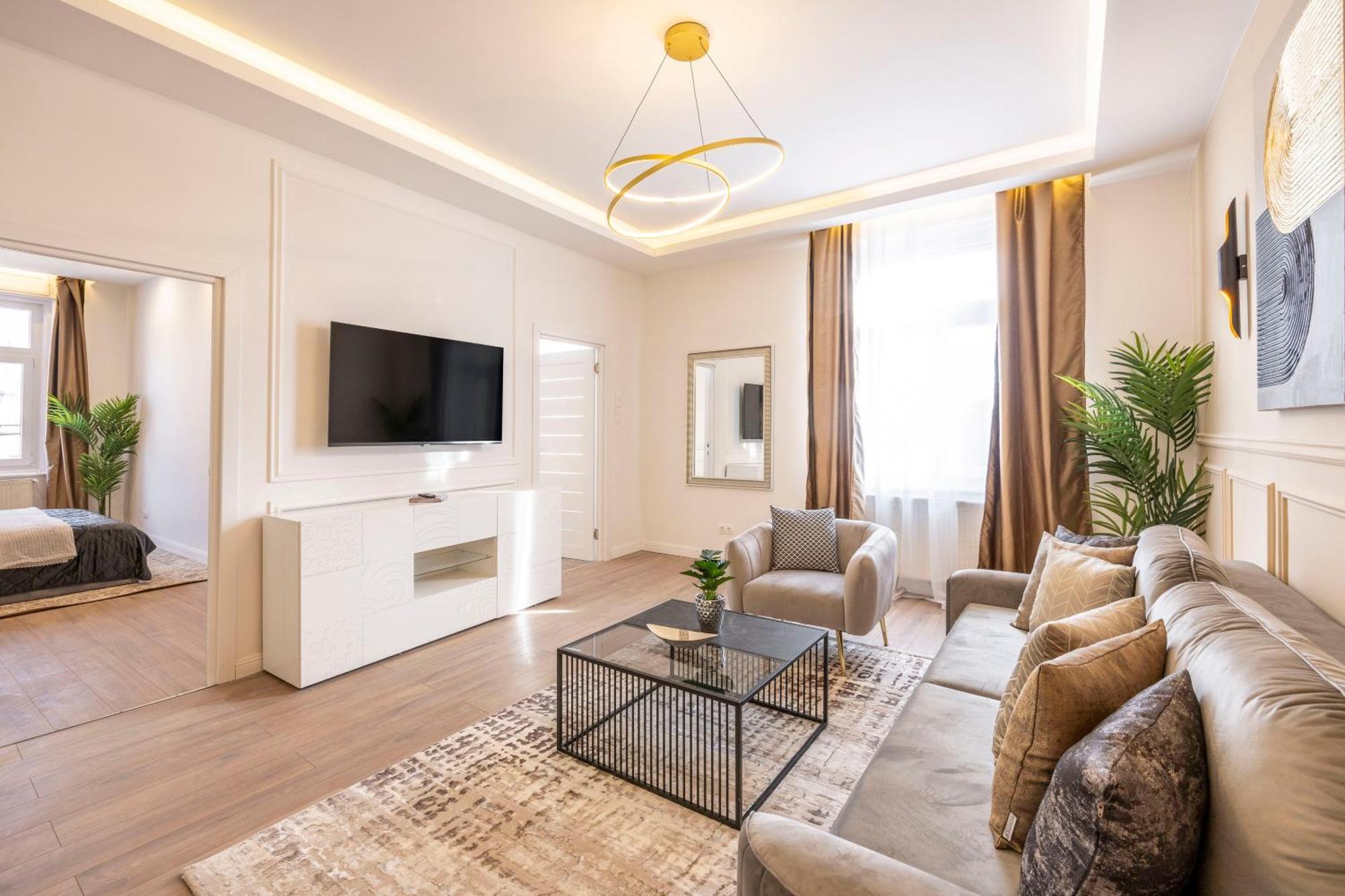 Luxury & Classy Central Apartment With 3Bedrm, 2Bathrm Budapest Exterior foto