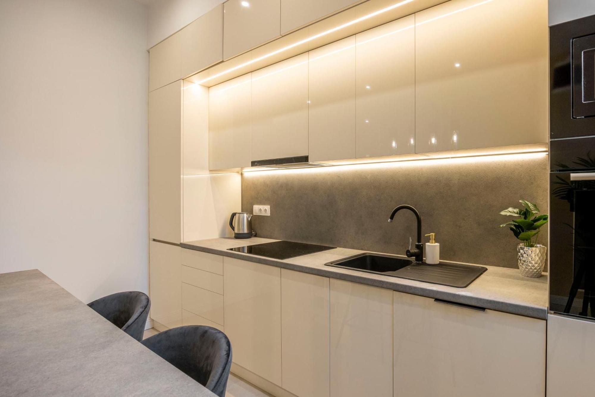 Luxury & Classy Central Apartment With 3Bedrm, 2Bathrm Budapest Exterior foto